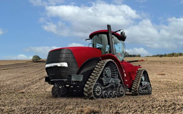 The Indian manufacturer unveils its first BK T71 agricultural track